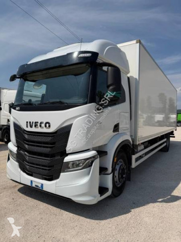 Camion furgone Iveco