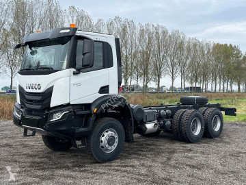 Камион Iveco T-Way AD380T47WH-3800 Chassis Cabin (2 units)