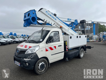 Camión plataforma elevadora Piaggio