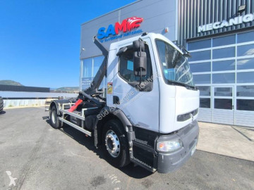 Renault hook arm system truck