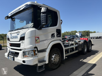 شاحنة ناقلة حاويات متعددة الأغراض Scania