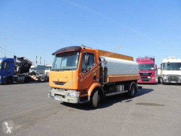 Camión cisterna Renault