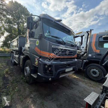 Camion Volvo FMX 420