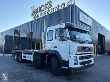 Камион автовоз Volvo