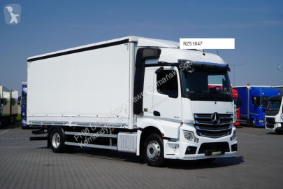 Камион подвижни завеси Mercedes