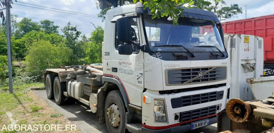 Камион Volvo FM12