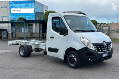 شاحنة Renault master a telaio
