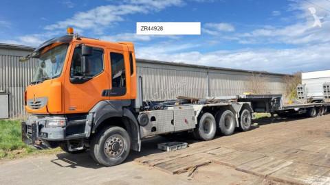 Renault hook arm system truck