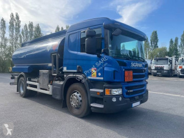 Camión cisterna hidrocarburos Scania