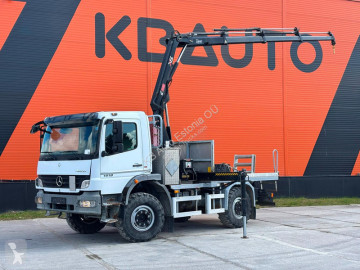 Камион кран Mercedes
