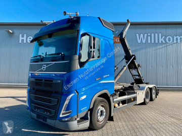 شاحنة ناقلة حاويات متعددة الأغراض Volvo