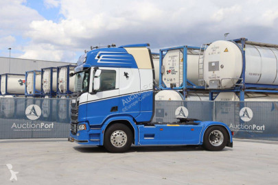 Camión chasis Scania