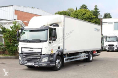 DAF box truck