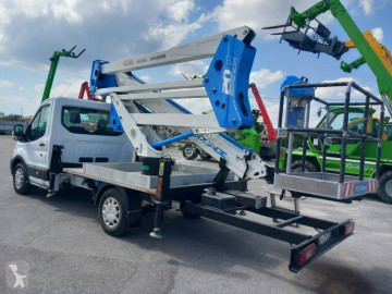 Camion nacelle Socage