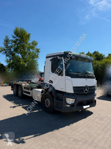 Kamion vícečetná korba Mercedes