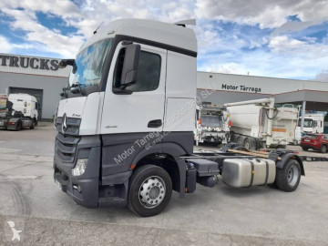 Camion châssis Mercedes