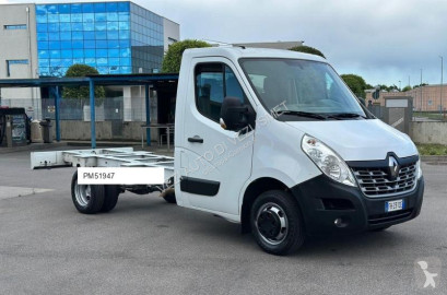 Camión chasis Renault