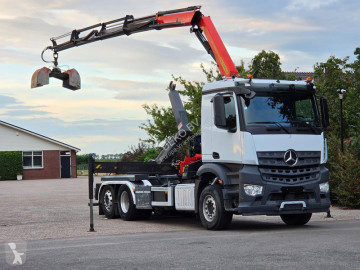 Camion polybenne Mercedes