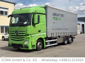 Camião chassis Mercedes