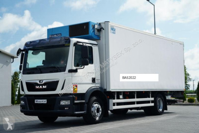Camion frigo MAN