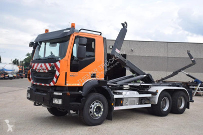 Camion Iveco Trakker 360