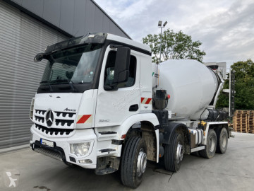 Autres camions Mercedes