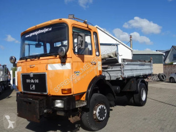Camion benne MAN