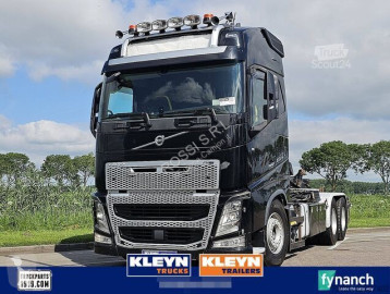 Camion camion-citerne feux de forêts