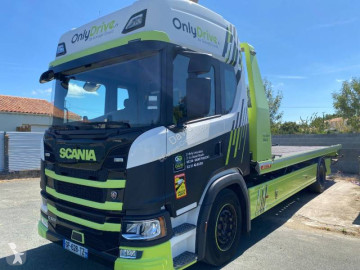 Scania G 320 truck