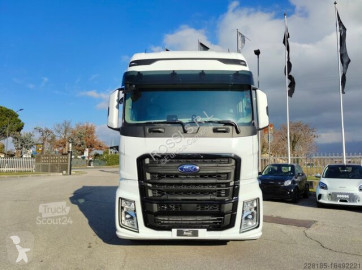 Tracteur Ford