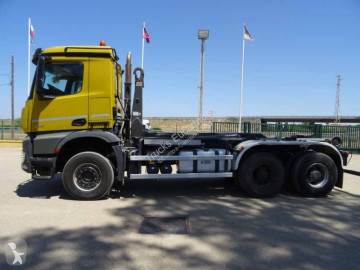 Camion polybenne Mercedes