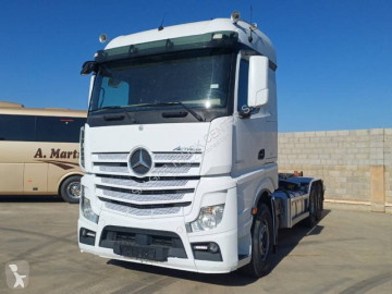Camion polybenne Mercedes
