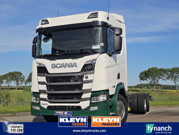 Camión chasis Scania