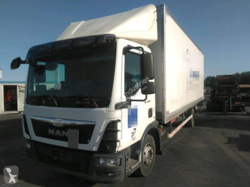 Camion fourgon MAN