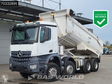 Vrachtwagen kipper Mercedes