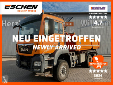 Camion tri-benne MAN
