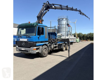 Camion plateau Mercedes