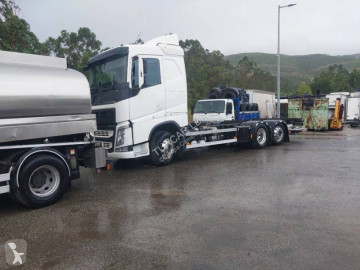 Camion châssis Volvo