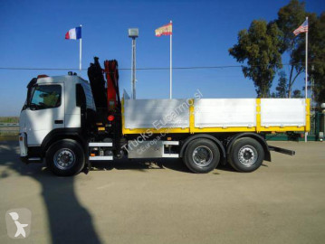 Camión grúa Volvo