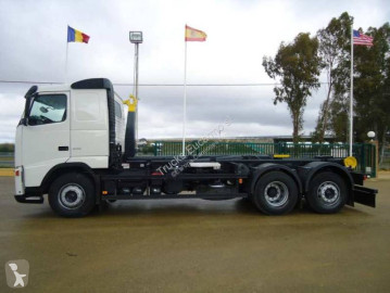 Camión portacontenedor de gancho Volvo