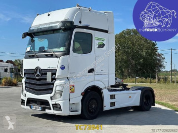 MercedesActros1853