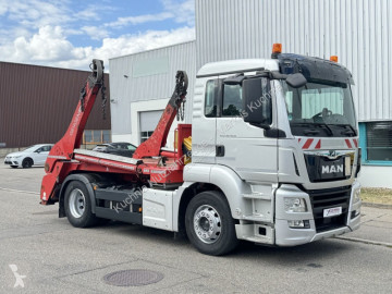Camion benne MAN