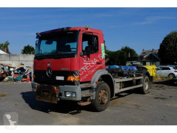 Mercedes hook arm system truck