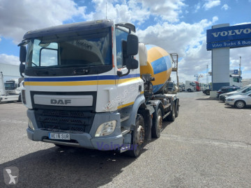 Camion citerne DAF