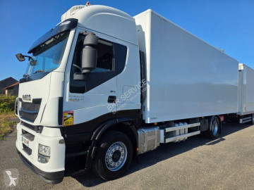 Vrachtwagen bakwagen Iveco