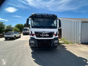 Camion aspirateur MAN