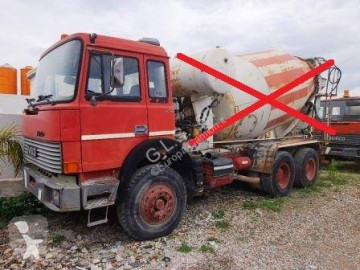 Camión Iveco 330.30