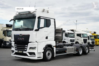 Camión MAN TGX TGX / 26.510 / GX / ACC / E 6 / RETARDER / BDF / OŚ SKRĘTNA / 7,