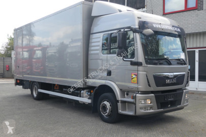 MAN box truck
