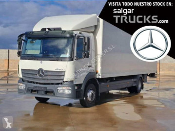 Camión furgón Mercedes